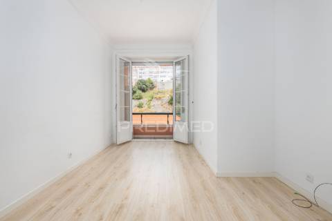 Fantástico apartamento t4 | junto a alameda dom afonso henriques