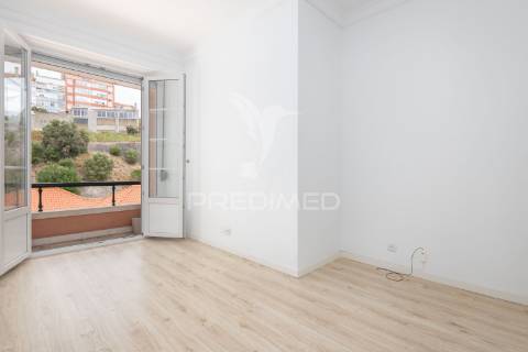 Fantástico apartamento t4 | junto a alameda dom afonso henriques
