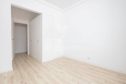 Fantástico apartamento t4 | junto a alameda dom afonso henriques
