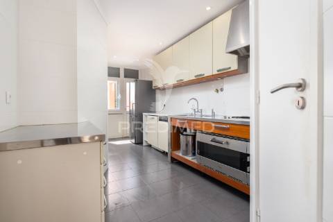 Fantástico apartamento t4 | junto a alameda dom afonso henriques