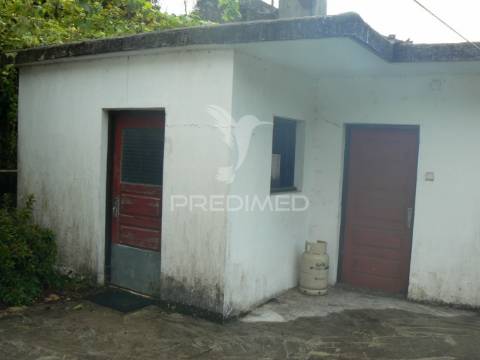 Moradia t3 em rocas do vouga, sever do vouga