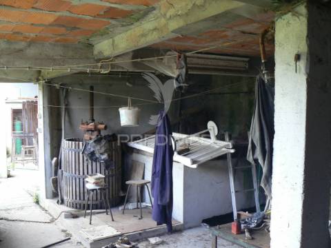 Moradia t3 em rocas do vouga, sever do vouga
