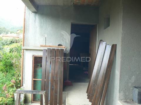 Moradia t3 em rocas do vouga, sever do vouga