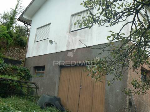 Moradia t3 em rocas do vouga, sever do vouga