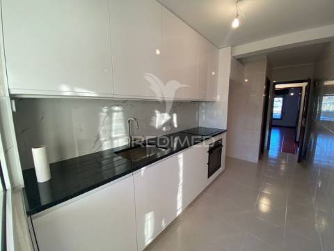 Excelente apartamento t4 - gondomar (rio tinto)