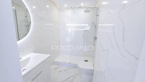 **apartamento t2 remodelado com vista deslumbrante para o rio arade**