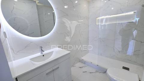 **apartamento t2 remodelado com vista deslumbrante para o rio arade**