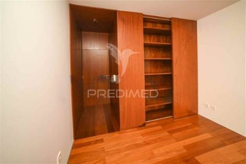 Moradia isolada , 5 quartos, 579 m2