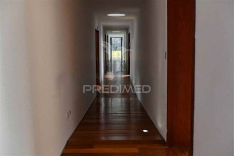 Moradia isolada , 5 quartos, 579 m2