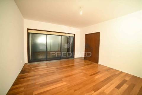 Moradia isolada , 5 quartos, 579 m2