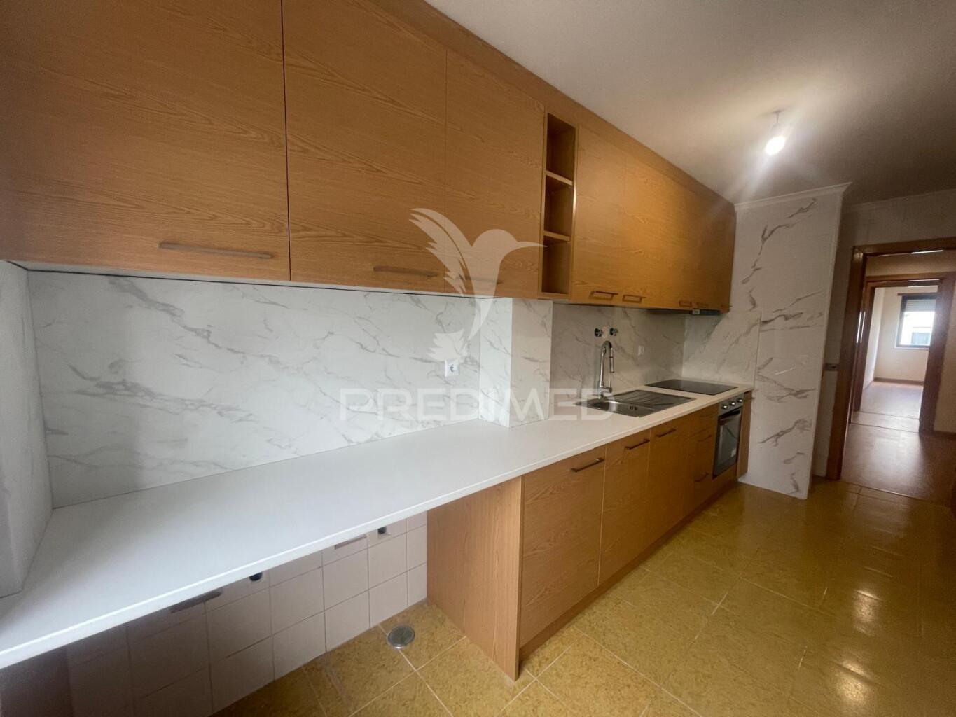 Apartamento t3  boas áreas . portas da cidade . montijo