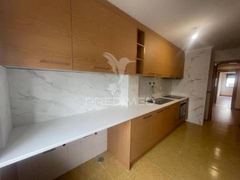 Apartamento t3  boas áreas . portas da cidade . montijo