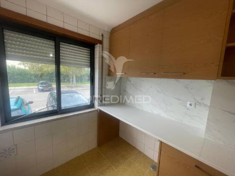 Apartamento t3  boas áreas . portas da cidade . montijo