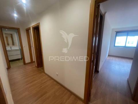 Apartamento t3  boas áreas . portas da cidade . montijo
