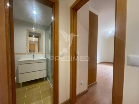 Apartamento t3  boas áreas . portas da cidade . montijo