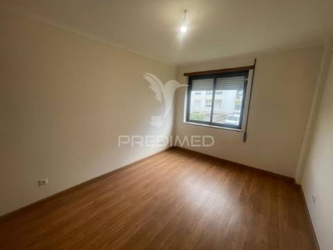 Apartamento t3  boas áreas . portas da cidade . montijo