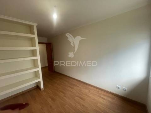 Apartamento t3  boas áreas . portas da cidade . montijo