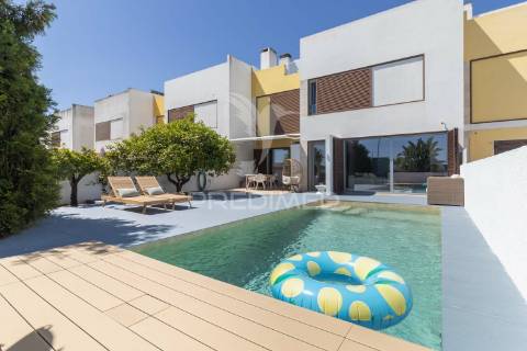 Moradia t5 piscina e garagem-sto. ant. da charneca. barreiro