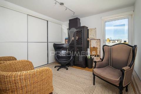 Moradia t5 piscina e garagem-sto. ant. da charneca. barreiro