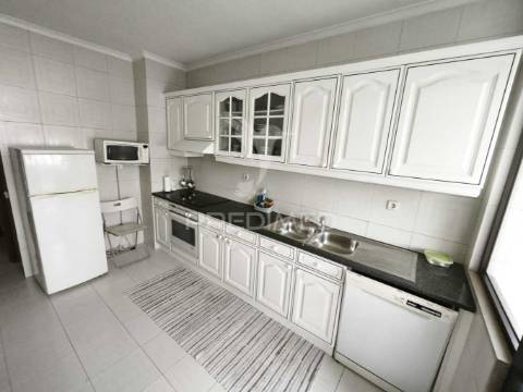 Apartamento t2+1 a 1 min do hospital s.joão.