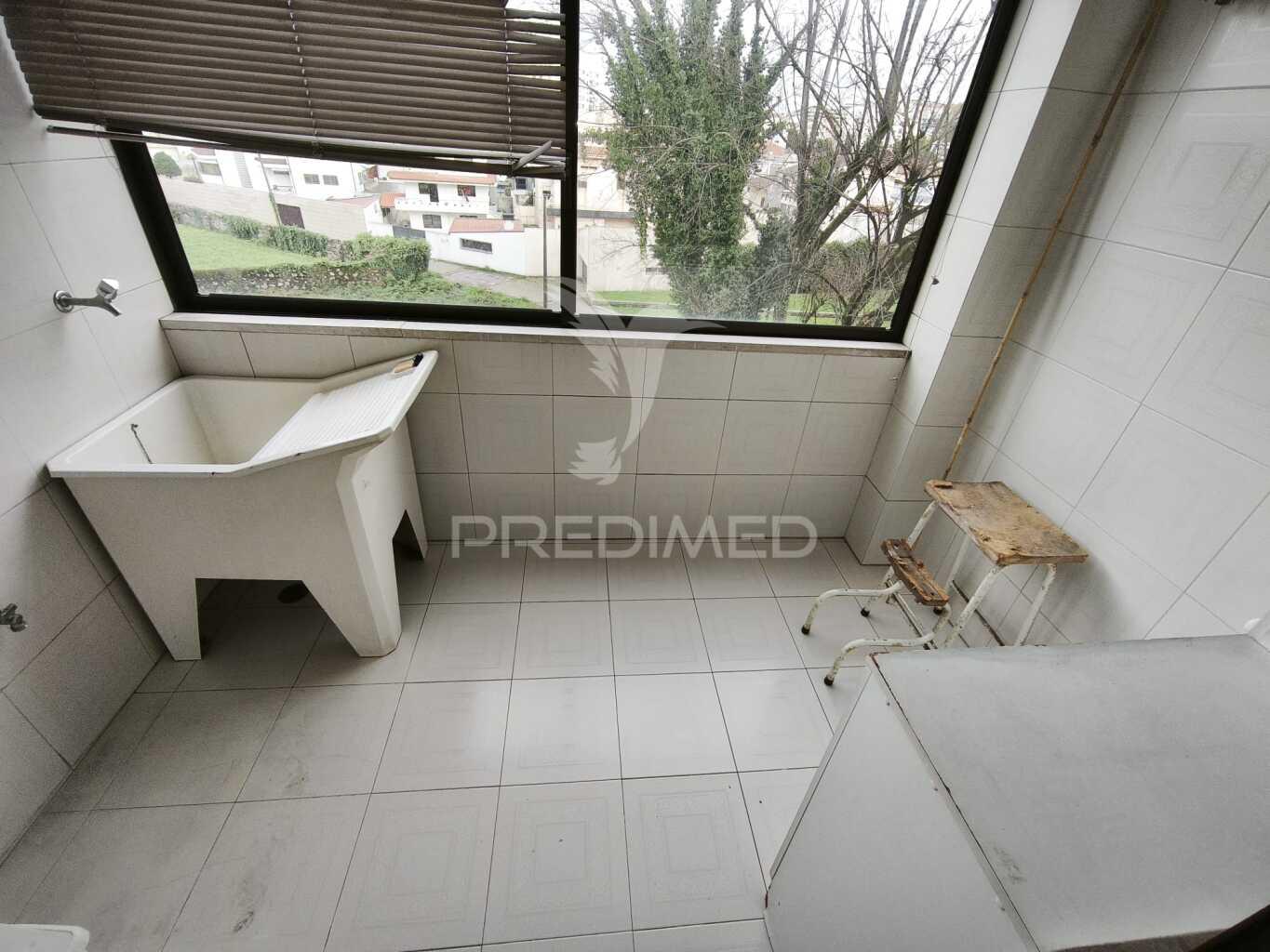 Apartamento t2+1 a 1 min do hospital s.joão.