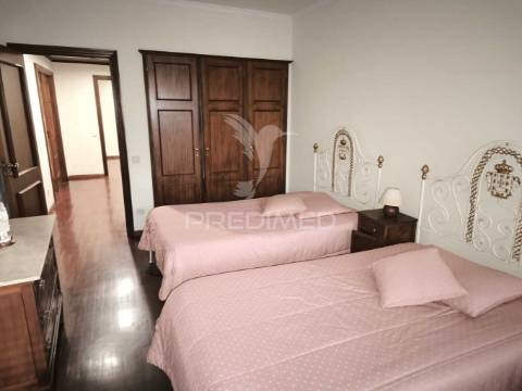 Apartamento t2+1 a 1 min do hospital s.joão.