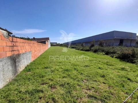 Terreno para construção de armazém em zona industrial taboeira