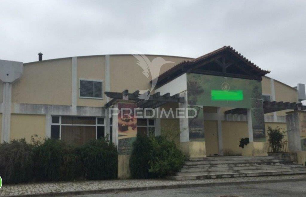 Unidade industrial com 3.734 m2 | parque industrial de idanha-a-nova