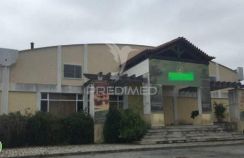 Unidade industrial com 3.734 m2 | parque industrial de idanha-a-nova