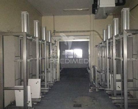 Unidade industrial com 3.734 m2 | parque industrial de idanha-a-nova