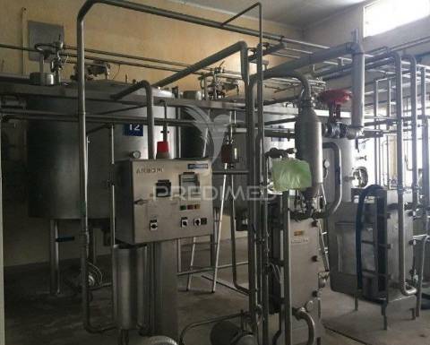 Unidade industrial com 3.734 m2 | parque industrial de idanha-a-nova