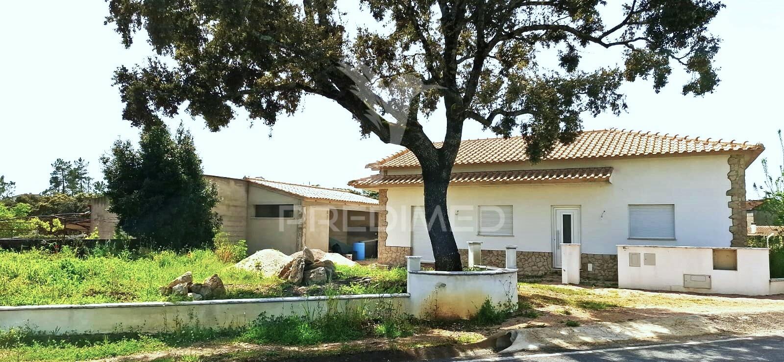 Moradia unifamiliar t2  em nossa senhora das misericórdias