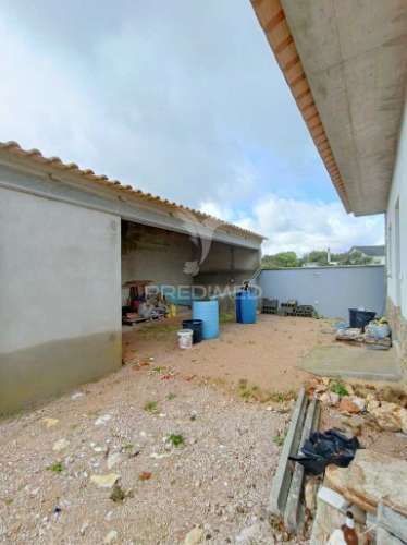 Moradia unifamiliar t2  em nossa senhora das misericórdias