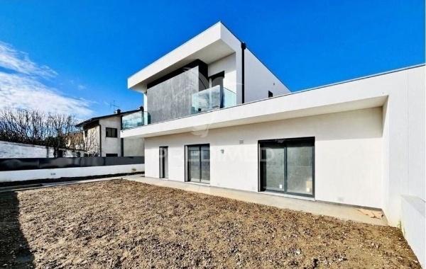 Moradia t4 | arquitetura moderna | montes de azurva