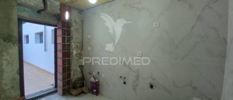 Apartamento t2 na amadora com terraço