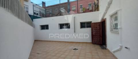 Apartamento t2 na amadora com terraço