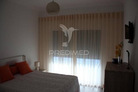Moradia t3 térrea em vila da marmeleira, rio maior