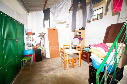 Moradia t2  com garagem no vimieiro