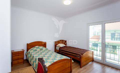 Moradia t5 isolada p/arrendar