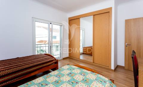 Moradia t5 isolada p/arrendar