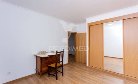 Moradia t5 isolada p/arrendar
