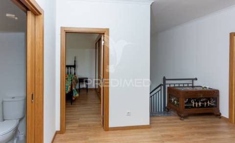 Moradia t5 isolada p/arrendar