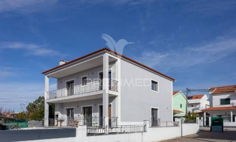 Moradia t5 isolada p/arrendar