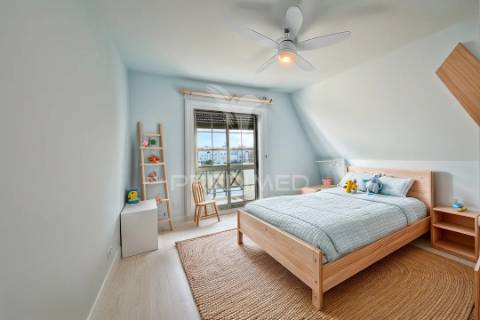 Apartamento t4 com varandas