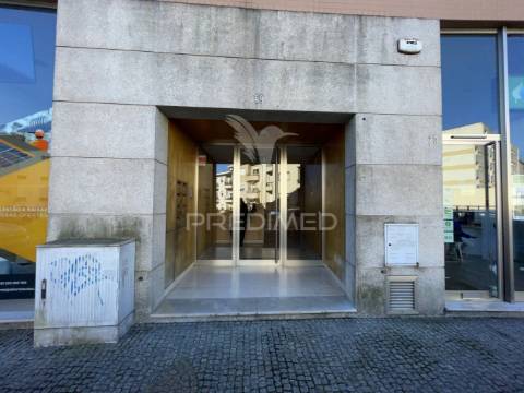 Apartamento t3 centro gondomar c/  garagem (rua combatentes grande guerra)