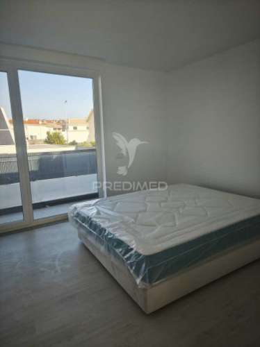 Moradia nova em santa joana