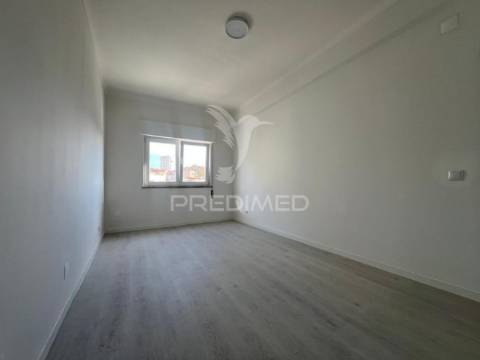 Apartamento t2 remodelado - aranguês
