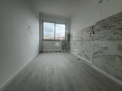 Apartamento t2 remodelado - aranguês