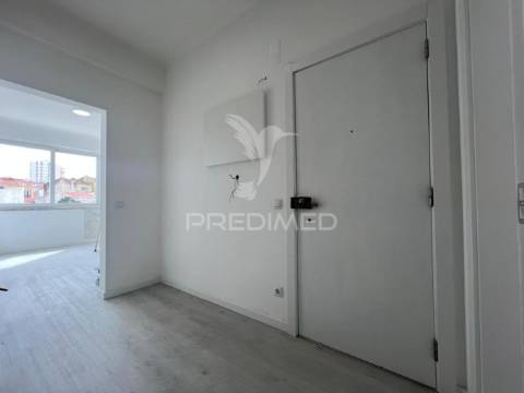 Apartamento t2 remodelado - aranguês