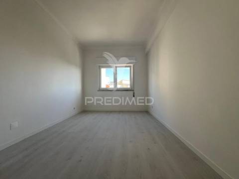 Apartamento t2 remodelado - aranguês